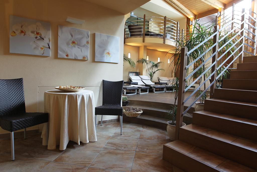 Palace Wellness & Beauty Hotel