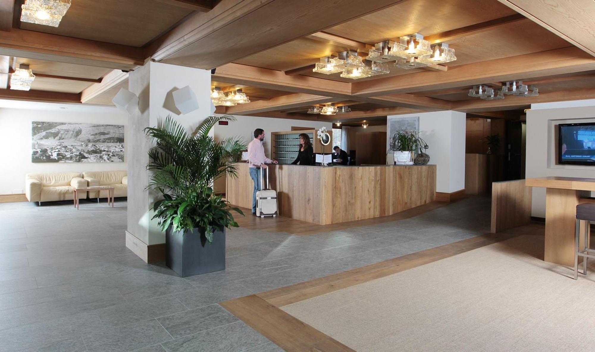 Palace Wellness & Beauty